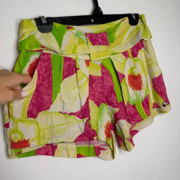 A9 RARE Anthropologie Farm Rio‎ Floral Women's Shorts